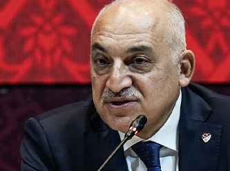 Futbolda kavga büyüyor: Süper Lig kulüpleri Büyükekşi'nin istifası için imza verecek