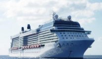 1500 yolcu taşıyan gemi mahsur kaldı