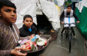 Büyük tehlike sorumluları kim? Gazze'de bir bebek çadırda donarak hayatını kaybetti!