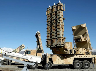 İran iki yeni yerli hava savunma sistemini tanıttı