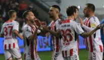 Samsunspor, Karadeniz derbisinde Rizespor'u rahat geçti: 3-0