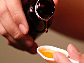 Çocuklar öksürük şurubundan ölmüştü… Sanıklara ceza yağdı