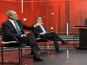 Canlı yayında sinirlerine hakim olamadı küfür etti!