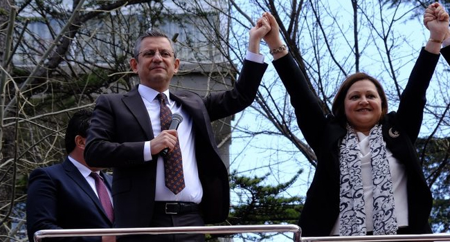 CHP'li Başkan, 'böcek' davasında beraat etti!