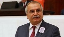 Yeniçağ gazetesinin sahibi  Ahmet Çelik, kardeşi tarafından bıçaklandı