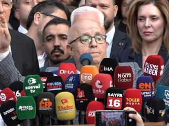 Bursa İl Seçim Müdürü'ne 'alkış' soruşturması