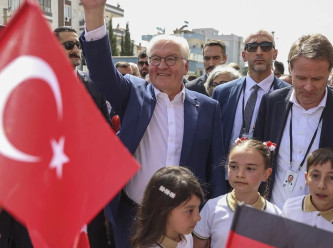 Steinmeier'den depremzedelere dayanışma mesajı