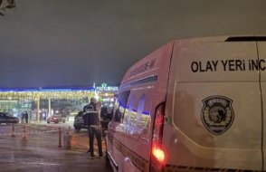 Bursa'da alışveriş merkezinde silahlı kavga! 1 kişi yaralandı