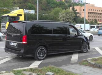 AKP'li başkanın makam aracı yayalara çarptı: Yaralılar var