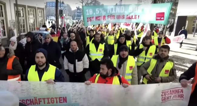 Almanya'da işçiler 1 Mayıs'ta neler istedi?