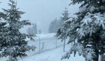 Kış geri döndü: Bolu'nun yüksek kesimlerinde nisanda kar etkili oldu