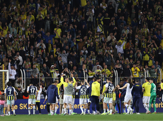 Fenerbahçe şampiyonluk yolunda ağır yara aldı