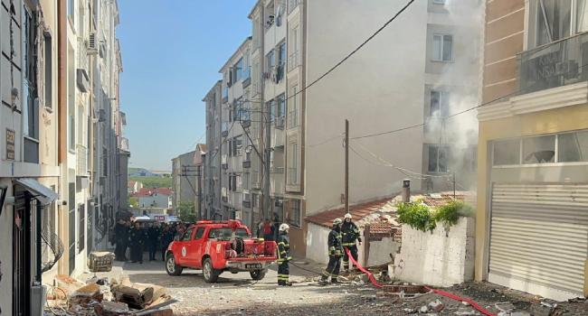 Çorlu'da patlama: Deprem gibi sallandı!