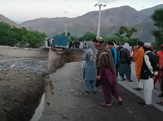 Afganistan'da sel felaketi: Yüzlerce insan hayatını kaybetti