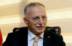 Ekmeleddin İhsanoğlu'ndan 10 yıl sonra gelen itiraf