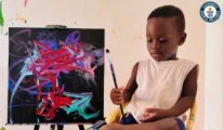 En genç ressam: 1,5 yaşındaki çocuk Guinness Rekorlar Kitabı’na girdi
