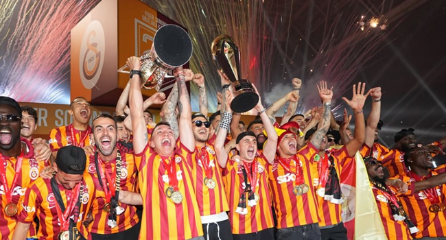 Galatasaray'da 24. şampiyonluk kutlaması!