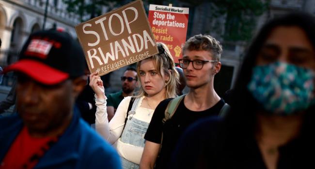 Sosyal medya endişeli: 'Ruanda'dan sığınmacı turist mi geliyor?'