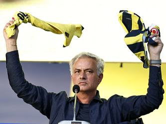 Fenerbahçe'de Jose Mourinho kararı! Yeni sezonda kalacak mı?