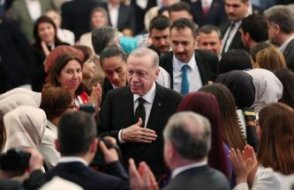 AKP kampında gerginlik: Milletvekili ile Sağlık Bakanı atıştı, Erdoğan araya girdi