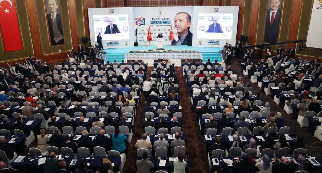 Kızılcahamam'da AKP'li vekilden eleştiri: Beyaz Türklere karşı Beyaz Müslümanlar ortaya çıkardık