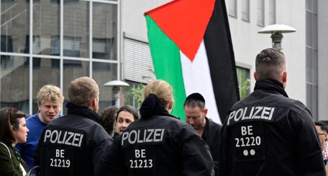 Berlin’de 'Filistin' eylemine müdahale: Çok sayıda gözaltı var