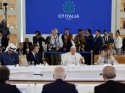 İlk kez G7'ye katılan Papa yapay zekanın tehlikelerine karşı uyardı