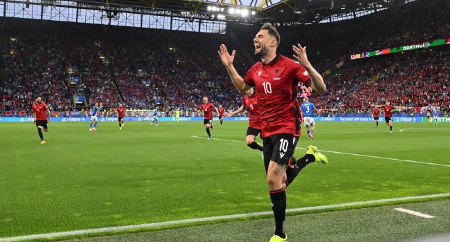 İtalya-Arnavutluk maçında tarihi gol! 23. saniyede attılar