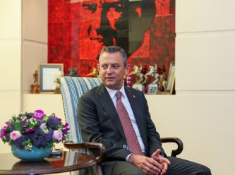 'Benden YouTuber olur' diyerek playlistini gösterdi: İşte Özgür Özel'in en çok dinlediği 15 şarkı