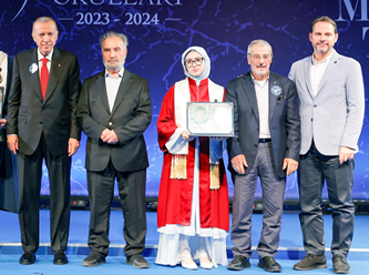 Erdoğan ve damat Berat yıllar sonra aynı kareye girdi ama yan yana gelmedi