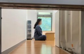 Koreli ebeveynler neden kendilerini 'hücreye' kapattırıyor?
