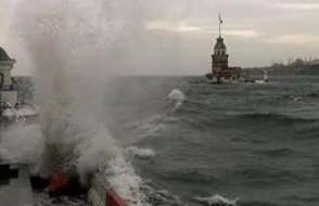 Meteoroloji ve AKOM uyarmıştı! İstanbul'u sağanak vurdu