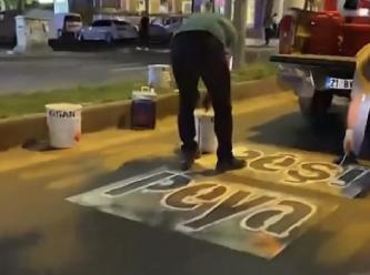 Valilik sildirdi, belediye yeniden yazdı