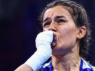 Hatice Akbaş ilk olimpiyatında boksta gümüş madalya aldı
