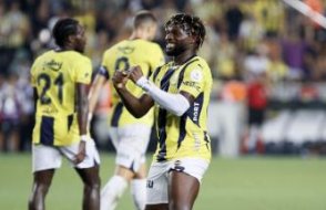 Fenerbahçe, Avrupa'ya galibiyetle başladı: 2-1