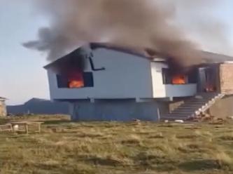 Trabzon'da yayla evinde kundaklama faciası: Üç kişi hayatını kaybetti