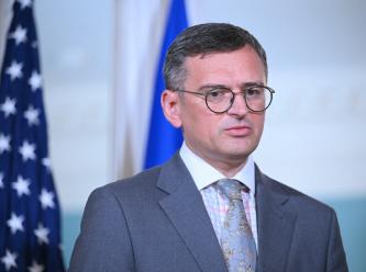 Ülkede siyasi deprem: Bakanlar art arda istifa etti