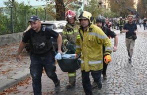 Rusya Ukrayna'da bir minibüsü vurdu: 9 ölü