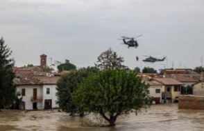 İtalya'da sel felaketi, köyleri aldı götürdü