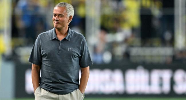 Mourinho stadı terk etti