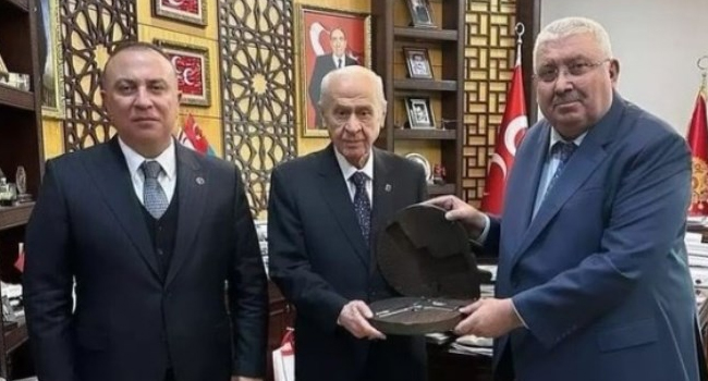 İzzet Ulvi Yönter'in istifasından sonra Bahçeli'den ilk açıklama