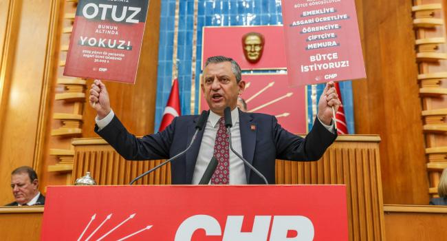 CHP'den 'etki ajanlığı' teklifi için kırmızı alarm: Özgür Özel tüm vekillere çağrı yaptı