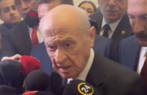 Bahçeli 'Erdoğan' sorusuna kızdı gazeteciyi fena azarladı!