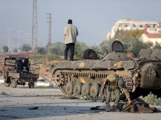 Lübnan basını: Esad'ın amcası, Beyrut'tan özel jetle Dubai'ye kaçtı