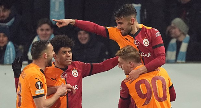 Galatasaray, UEFA'da play-off'u garantiledi