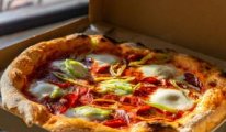 Fransa acilen stoklardan çekti! Türkiye'den giden pizza kutularından 'zehir' çıktı