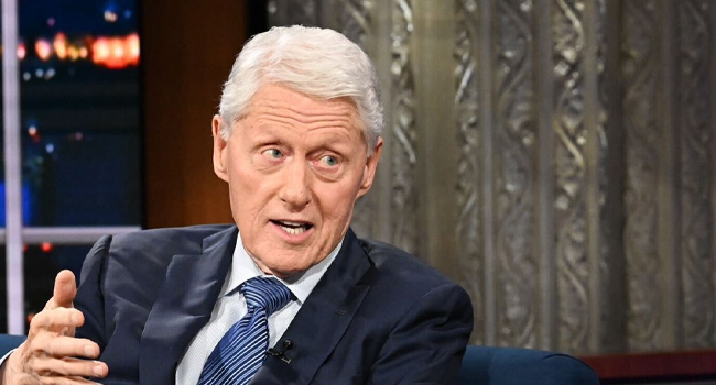 Eski Başkan Bill Clinton hastaneye kaldırıldı