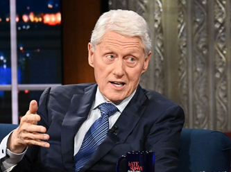 Eski Başkan Bill Clinton hastaneye kaldırıldı
