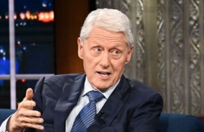 Eski Başkan Bill Clinton hastaneye kaldırıldı