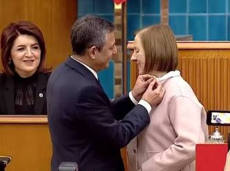 DEVA'lı eski bakan CHP'ye geçti